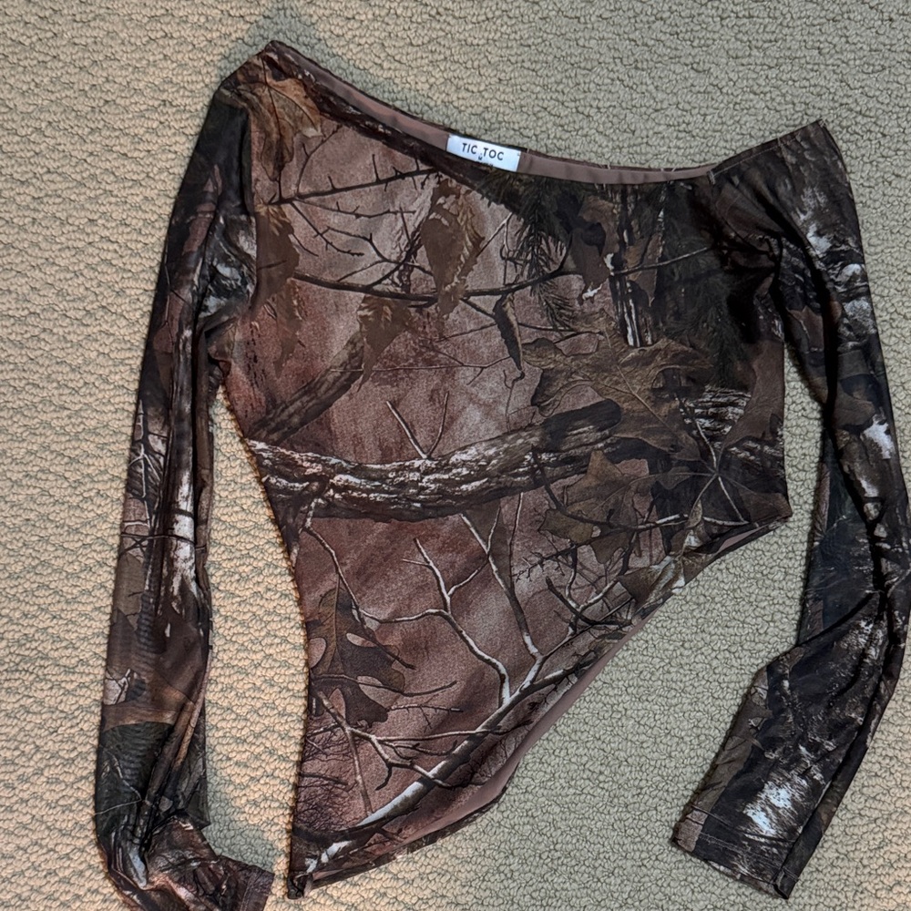 Camo one shoulder top